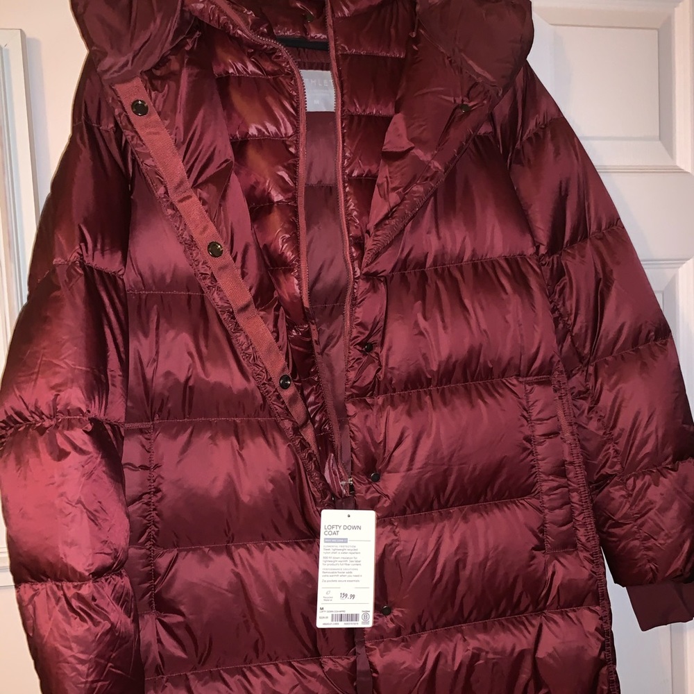 NWT Athleta Lofty Down Coat SZ Medium